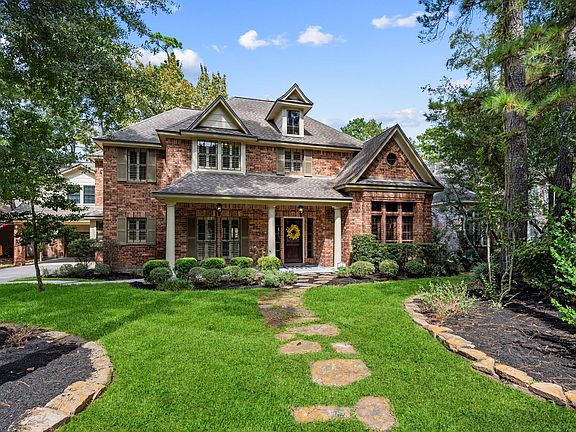 2nd image of 15 Crestone Pl