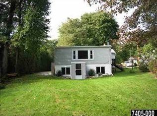 216 Pickett Rd, Dover, PA 17315