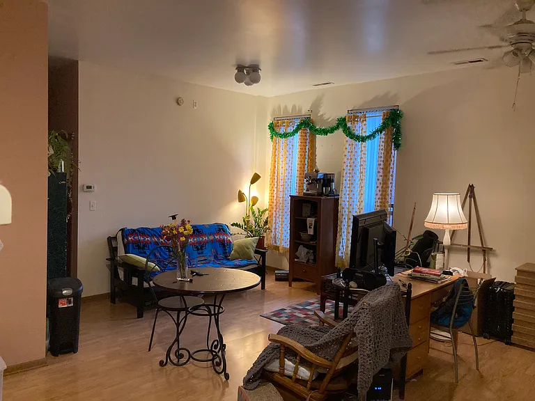 524 W 31st St #1 — Photo 2