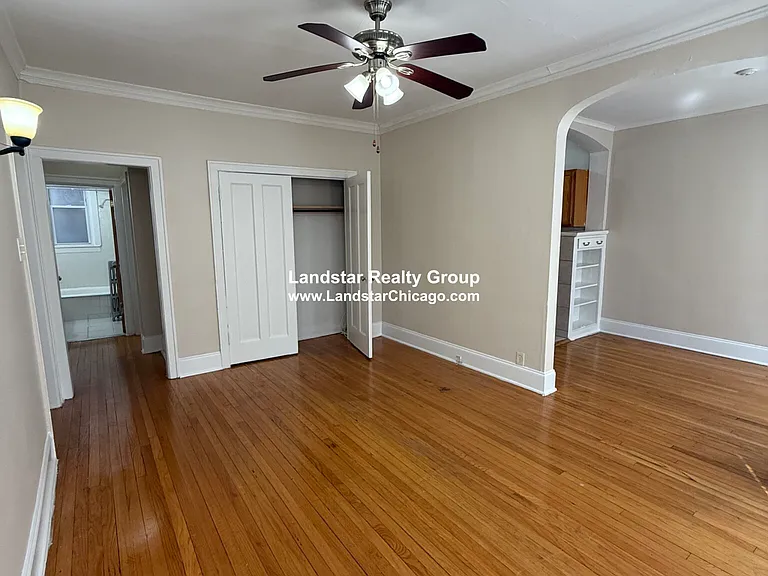 4937 N Whipple St #1E — Photo 9