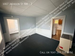 1007 Jackson St NW #2, Grand Rapids, MI 49504