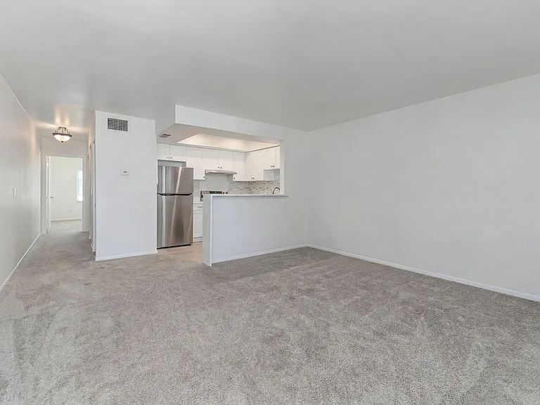 680 71st Ave #13 — Photo 1