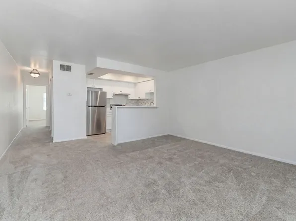 680 71st Ave APT 13, Saint Pete Beach, FL 33706