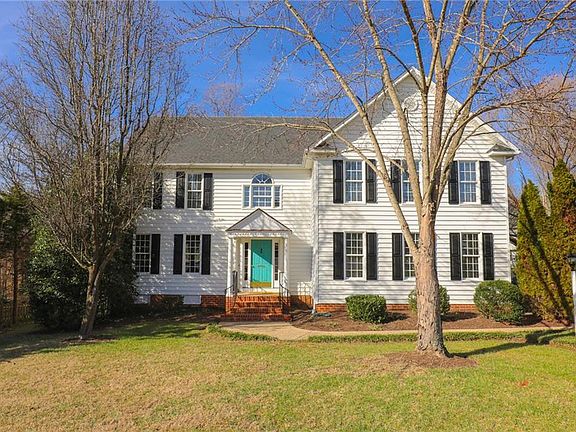2nd image of 6005 Shady Willow Pl