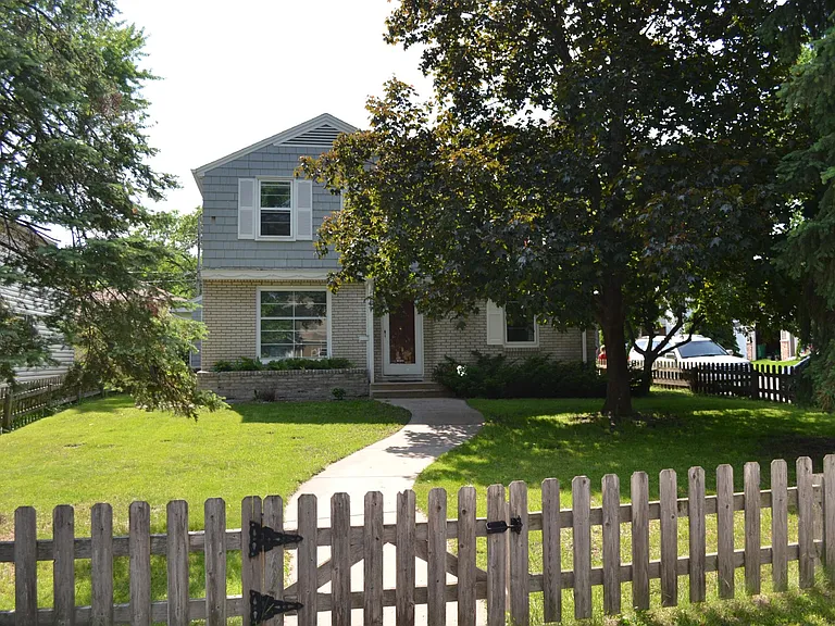 4200 Ottawa Ave S — Photo 5