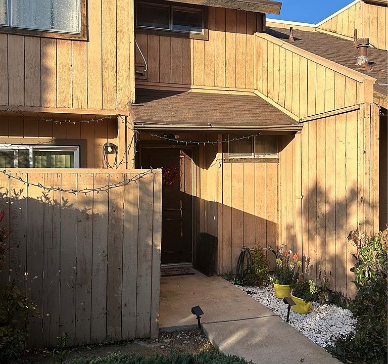 1st image of 12351 Osborne St Unit 5