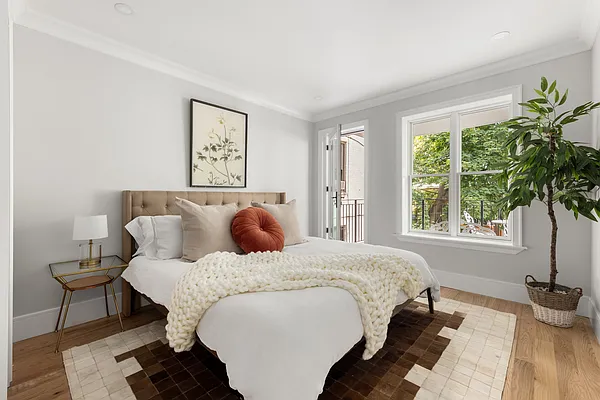 Sold by Douglas Elliman | media 6