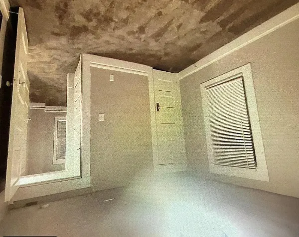 452 Evers St — Photo 3