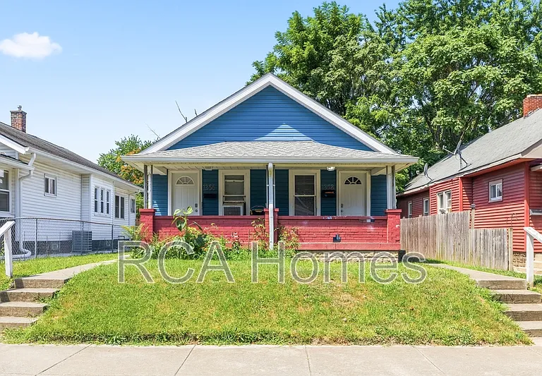 1358 N Gale St — Photo 9