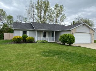 335 Crestwood Dr, Roanoke, IN 46783