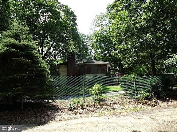 3rd image of 934 Maurice River Pkwy
