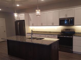 3023 43rd Ave S, Grand Forks, ND 58201