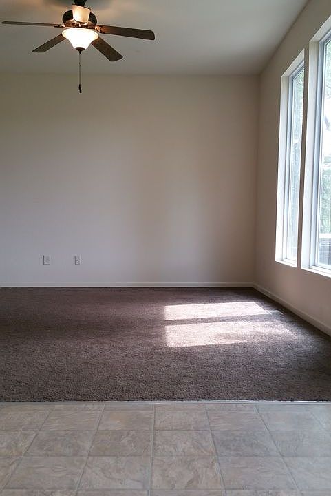 2nd image of 1914 W Surrey St #0