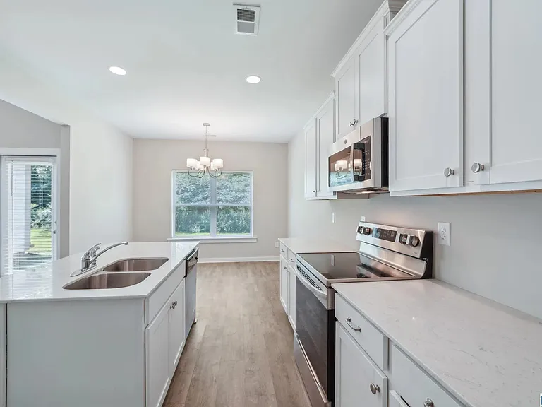 7944 Saint James Dr — Photo 23