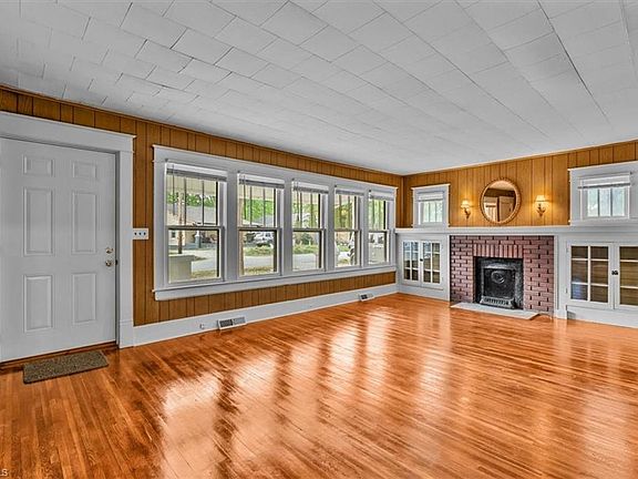 5th image of 408 Hodgin St