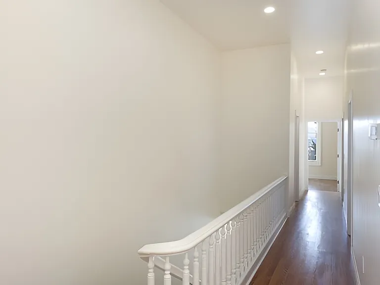 1150 S Van Ness Ave #1150 — Photo 6