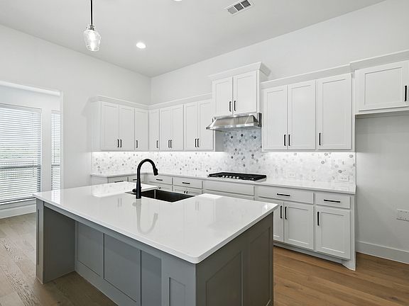 2nd image of 11621 Wulstone Rd