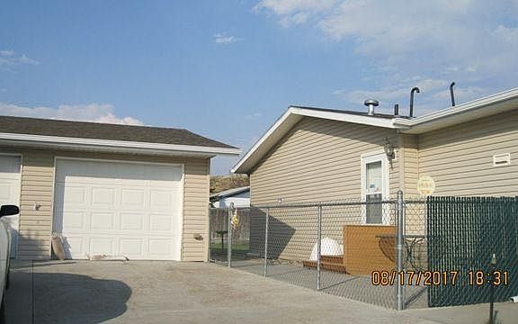 3rd image of 412 Silver Sage Dr