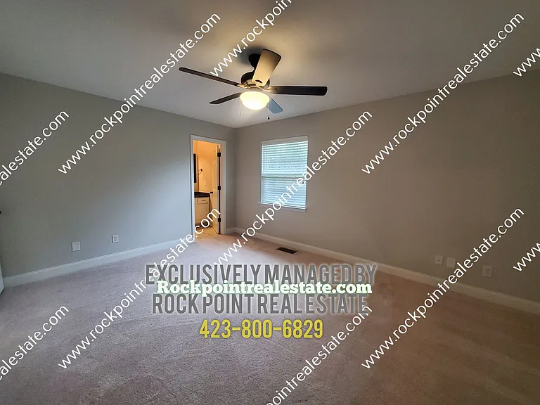 1130 Maple Tree Ln — Photo 23