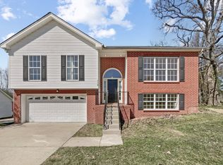 112 Lauren Dr, White House, TN 37188