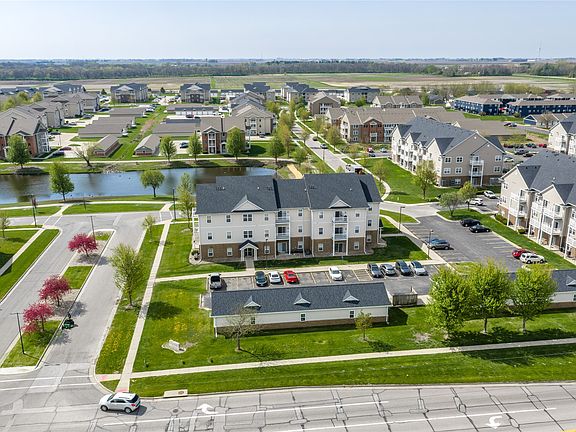 5th image of 1209 Mayfield Dr