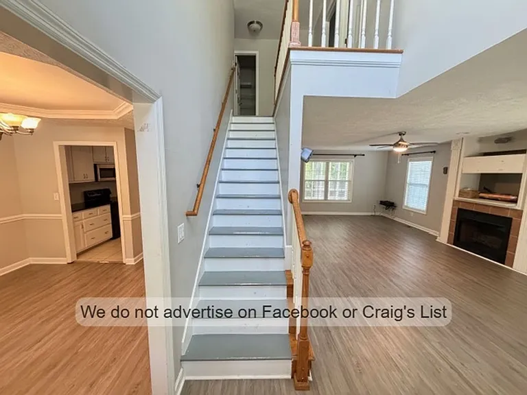2556 Lull Water Dr — Photo 2