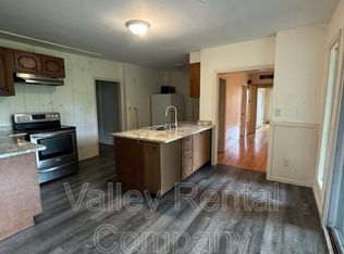18 Main St #1L, South Hadley, MA 01075