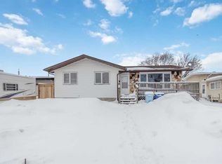 13 NW McLeod St, Wood Buffalo, AB T9H 1Z4