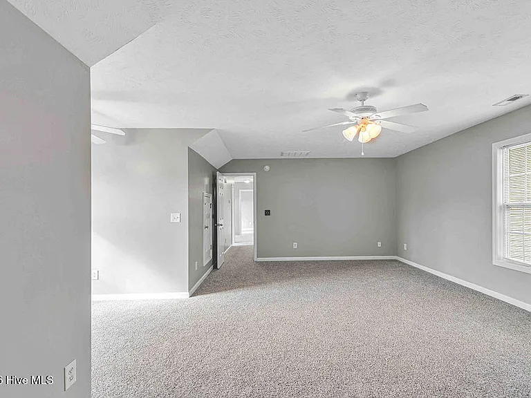 302 Altavista Loop — Photo 32