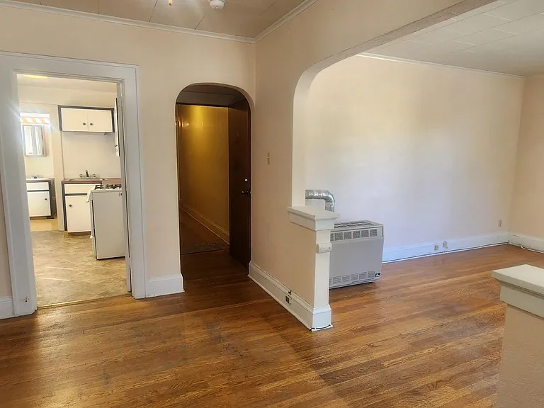 901 E 6th Ave #3 — Photo 4