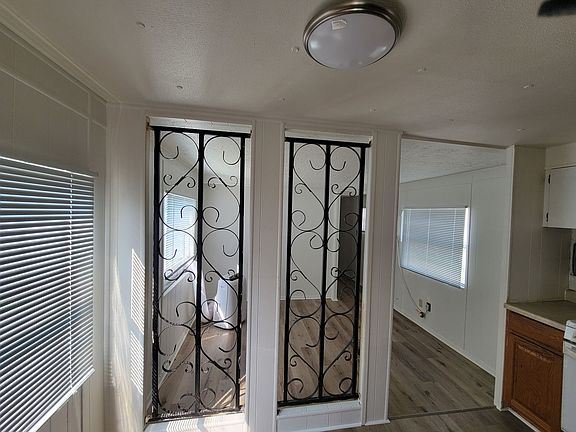 3rd image of 3955-3956 Bluebird St #3955-8