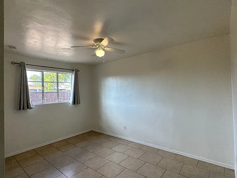 2942 W Butler Dr — Photo 7