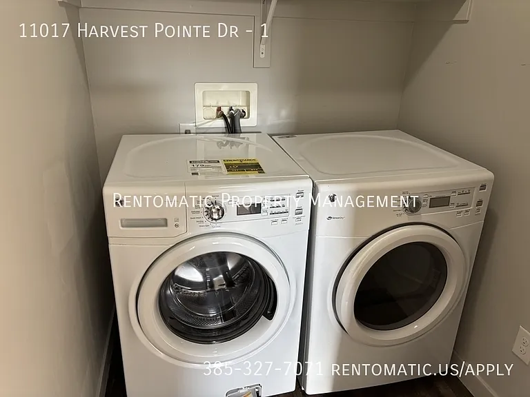 11017 S Harvest Pointe Dr #1 — Photo 29