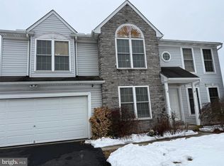 140 Thomas Dr, York, PA 17404