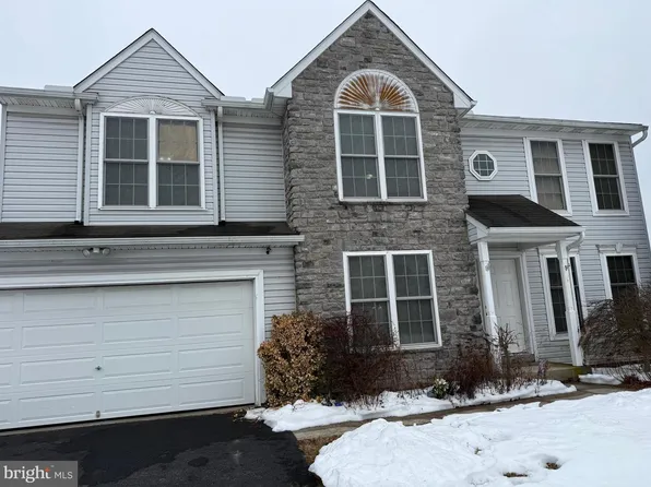 140 Thomas Dr, York, PA 17404
