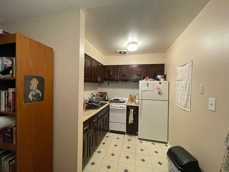 5920 N Kenmore Ave #207 — Photo 5