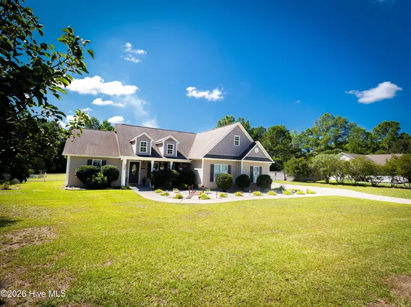 206 Old Folkstone Road, Holly Ridge, NC 28445