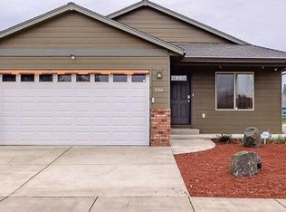 286 W Joy St, Lebanon, OR 97355