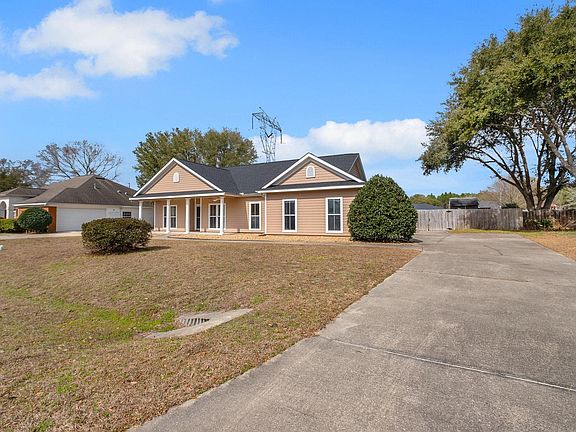 4th image of 46 Savannah Forest Cir