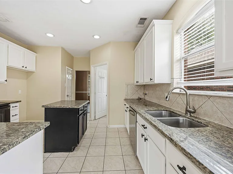 12108 E Canyon Trace Dr — Photo 12