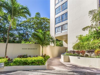 55 S Judd St APT 705, Honolulu, HI, 96817