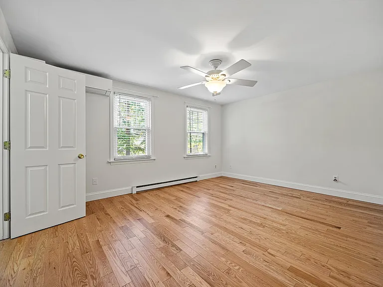 7 Dresden Ct — Photo 15