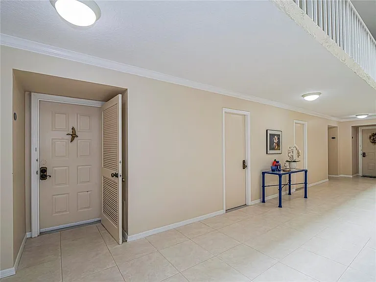 1821 Mooringline Dr #1C — Photo 9