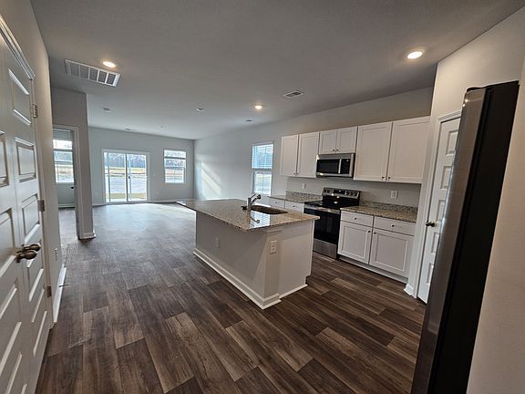 4th image of 2100 Wild Indigo Cir NW