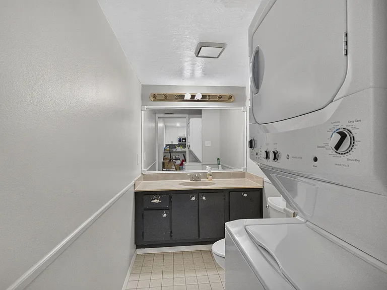 4825 NW 95th Ave #A — Photo 15
