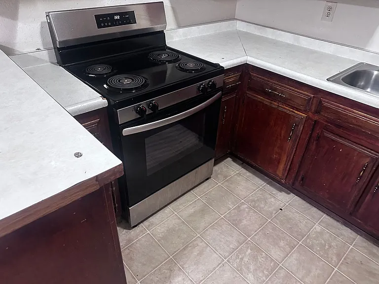 2419 Westholme Blvd — Photo 4