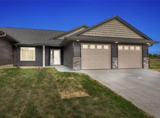 3206 Teton St SW, Cedar Rapids, IA 52404