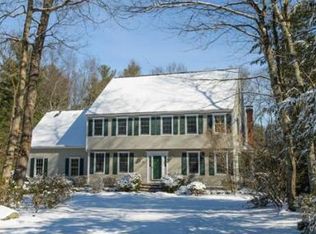 21 Ledge Hill Rd, Southborough, MA 01772