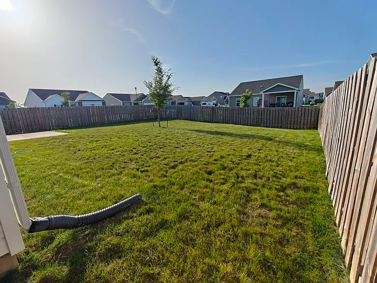 1182 Thorny Ln — Photo 5