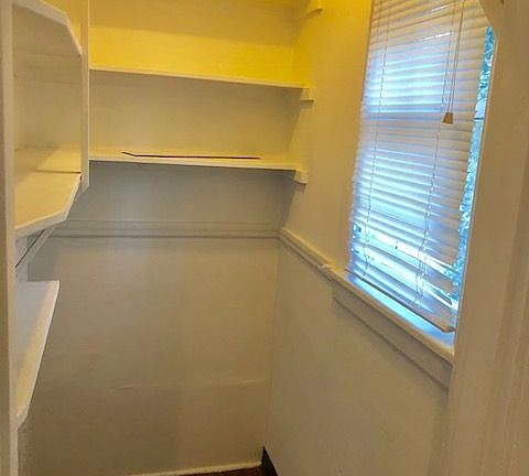 3rd image of 3114 Barton Ave #1